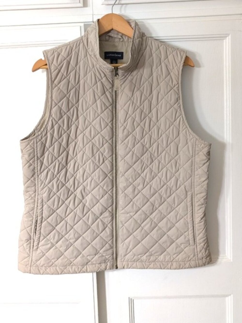 NWOT Lands' End Quilted Zip-Up Vest in Light Beige L (14/16)